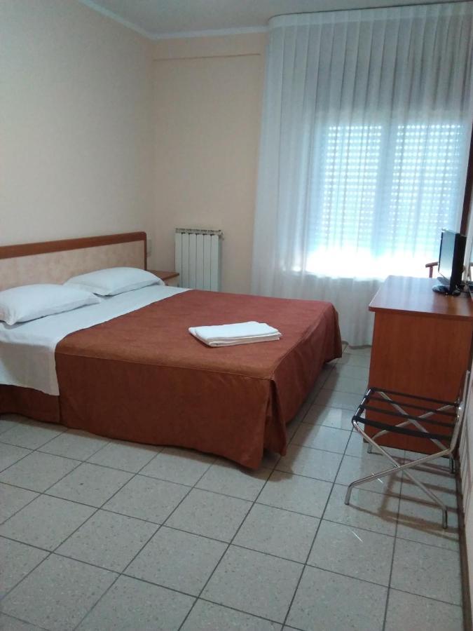 Hotel Rose&Crown Correggio Buitenkant foto