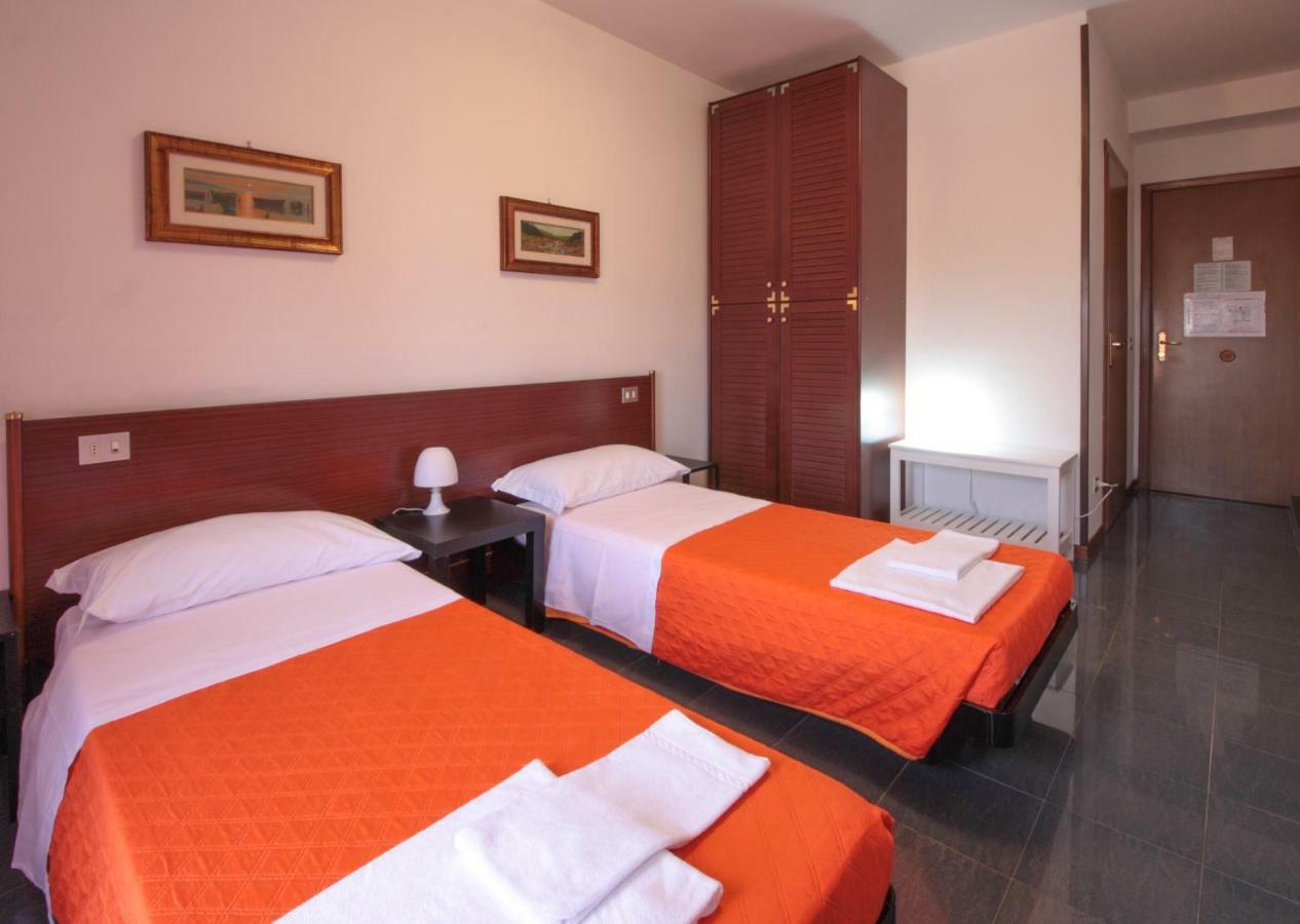 Hotel Rose&Crown Correggio Buitenkant foto