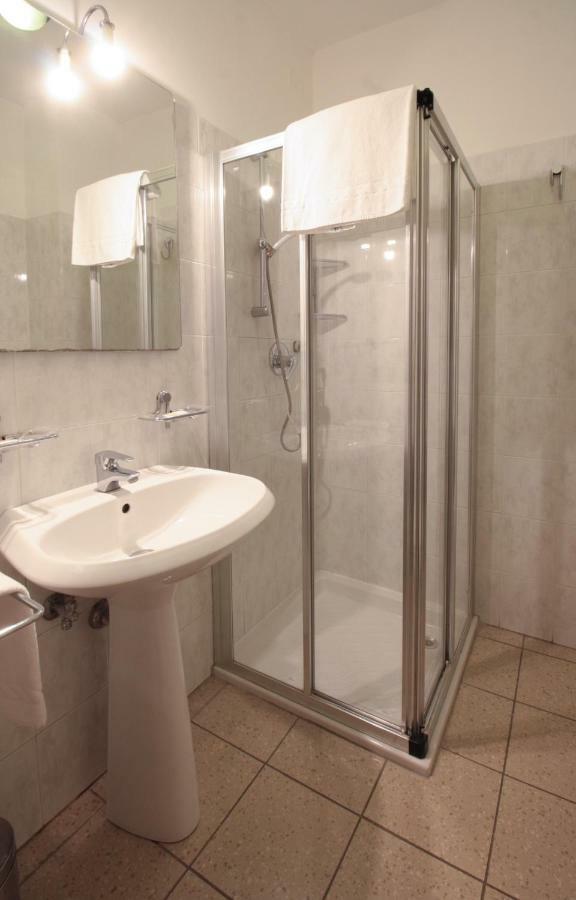 Hotel Rose&Crown Correggio Buitenkant foto